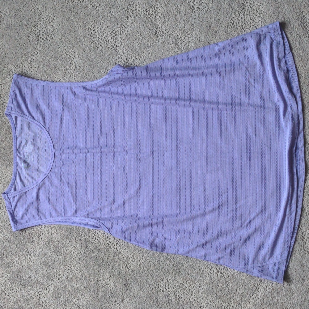 Zyia athletic top